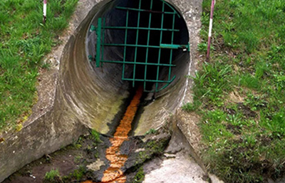 污泥未經(jīng)處理偷偷排放-男子涉嫌環(huán)境污染罪被判