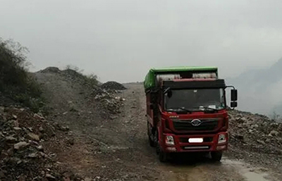 環(huán)保鐵軍跨省“追兇”，千噸污泥終現(xiàn)形