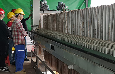 板框壓濾機(jī)在使用中應(yīng)注意的操作事項