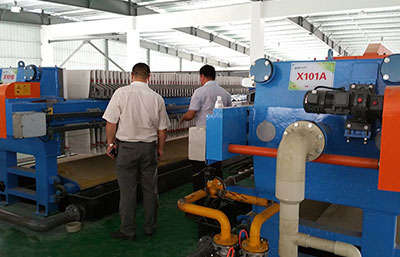 污水處理壓濾機(jī)濾布保養(yǎng)的方法