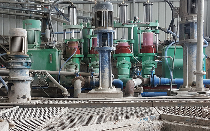 壓濾機(jī)廠家介紹：污泥壓濾機(jī)專用泵工作原理及性能參數(shù)