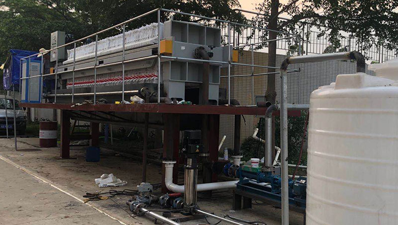 污泥脫水過程中絮凝劑加還是不加